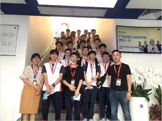 最新名企招聘,最新名企招聘，小巷深處的獨(dú)特小店，等你來探索！