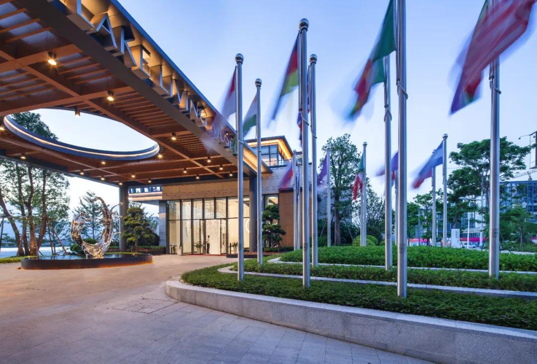 東湖小鎮(zhèn)最新動(dòng)態(tài)，自然美景探索之旅輕松啟程