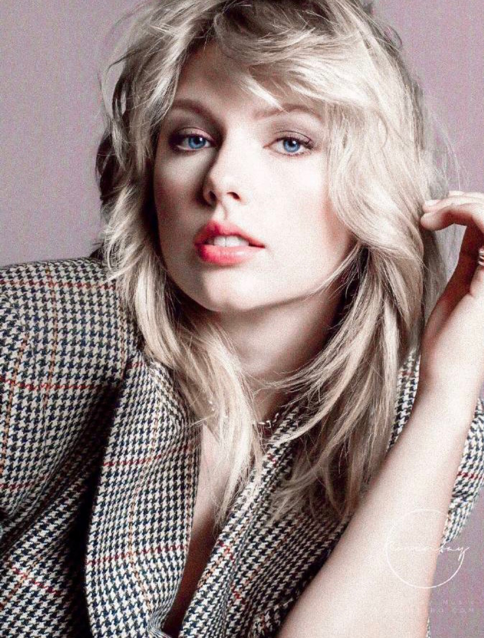 霉霉最新動態(tài)揭秘，科技新品引領生活新潮流！