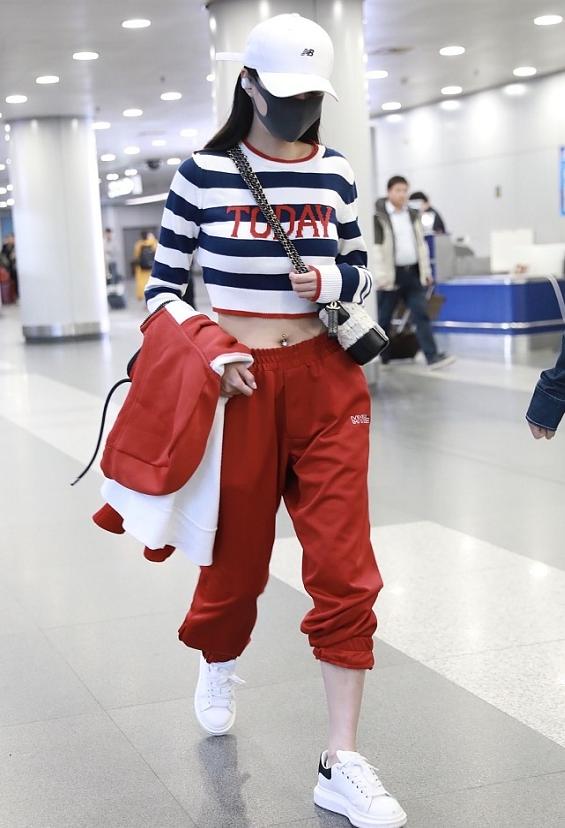 最新穿臍環(huán)時(shí)尚，你的個(gè)性之選！