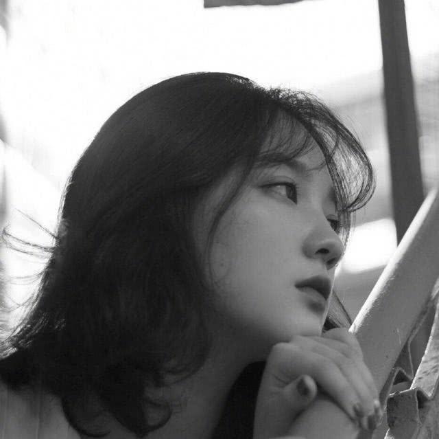 最新潮流前線，展現(xiàn)獨特個性的時尚風(fēng)采！