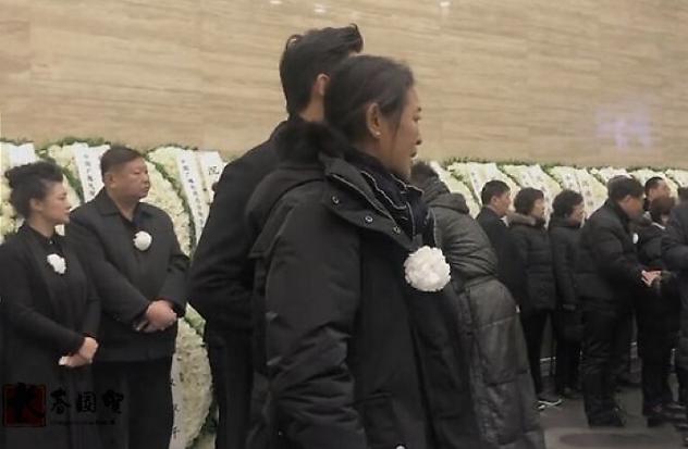 趙忠祥最新消息，科技巨頭引領(lǐng)潮流，全新高科技產(chǎn)品亮相舞臺(tái)