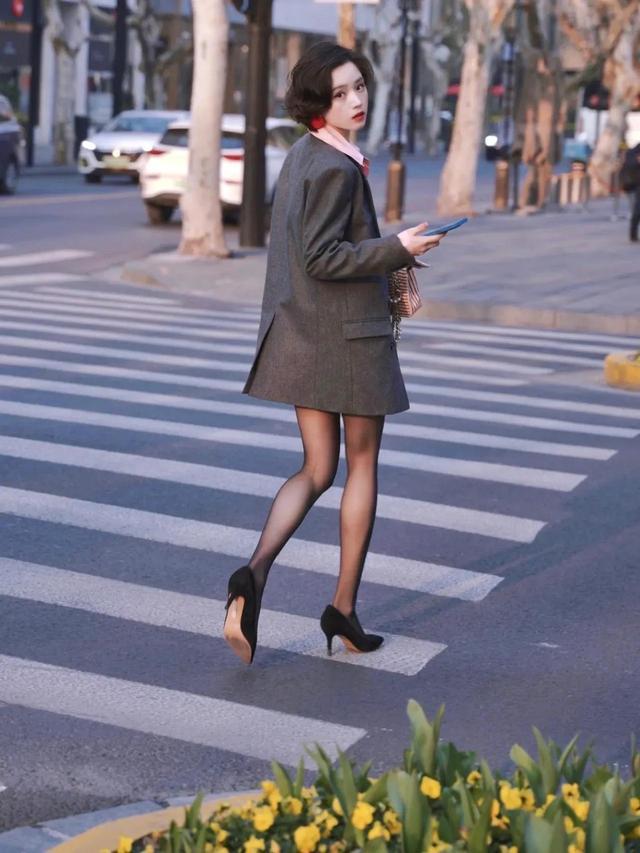 警惕非法色情內(nèi)容，遠(yuǎn)離辣文絲襪誘惑，尋找健康娛樂方式