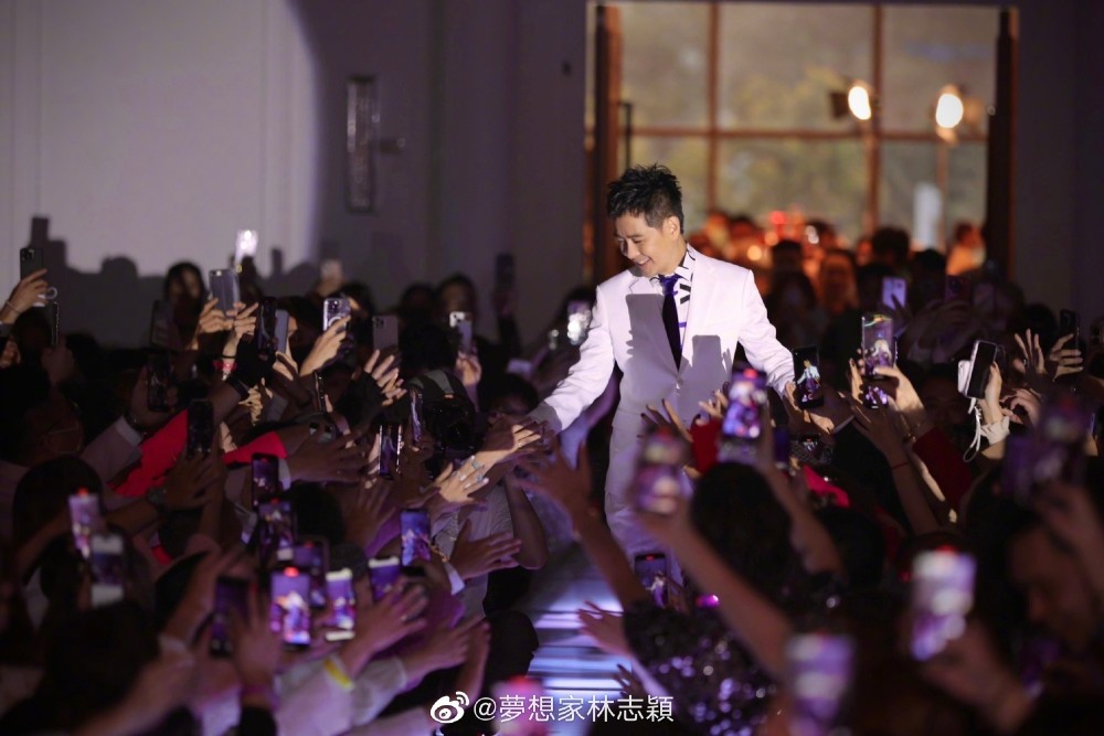 林志穎最新微博動態(tài)，自然之旅探尋內心平和與喜悅