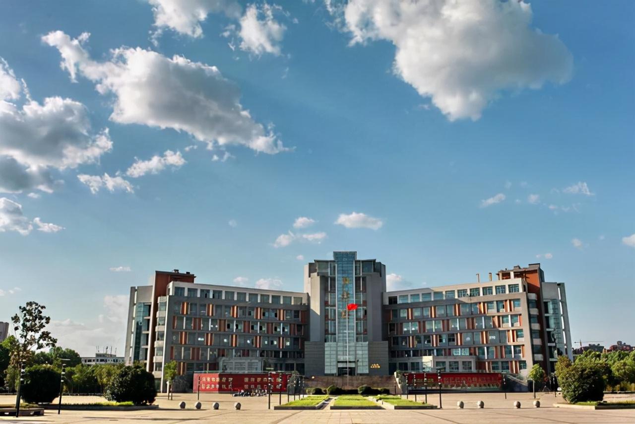 河南高校發(fā)展砥礪前行，開(kāi)啟成就夢(mèng)想新篇章