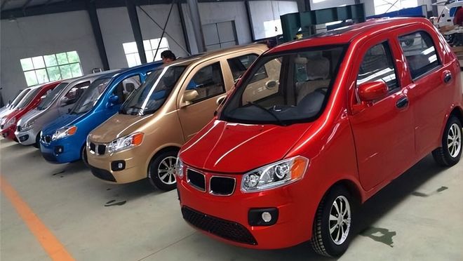 最新款老年代步車圖片，交通工具的革新與爭(zhēng)議熱議焦點(diǎn)