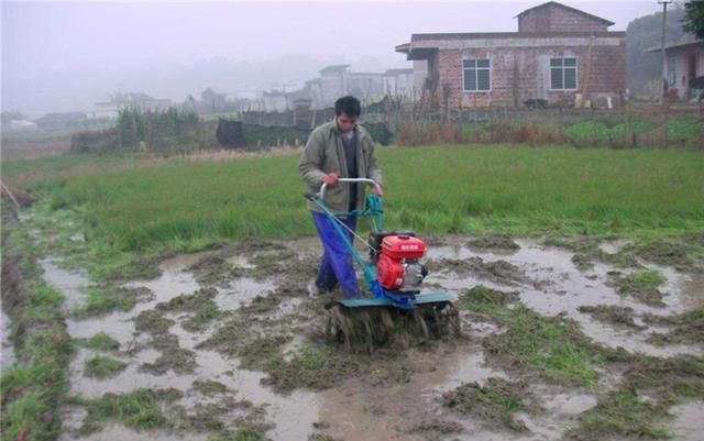 廣西汽牛最新型微耕機(jī)，革新農(nóng)業(yè)技術(shù)，助力高效耕作時代前進(jìn)