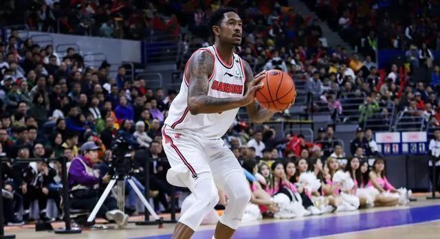 廣東籃球強(qiáng)隊(duì)注入全新力量，揭曉最新外援加盟消息