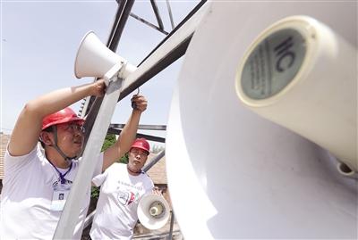 大喇叭廣播，小巷深處的獨(dú)特音符與隱藏的特色小店揭秘