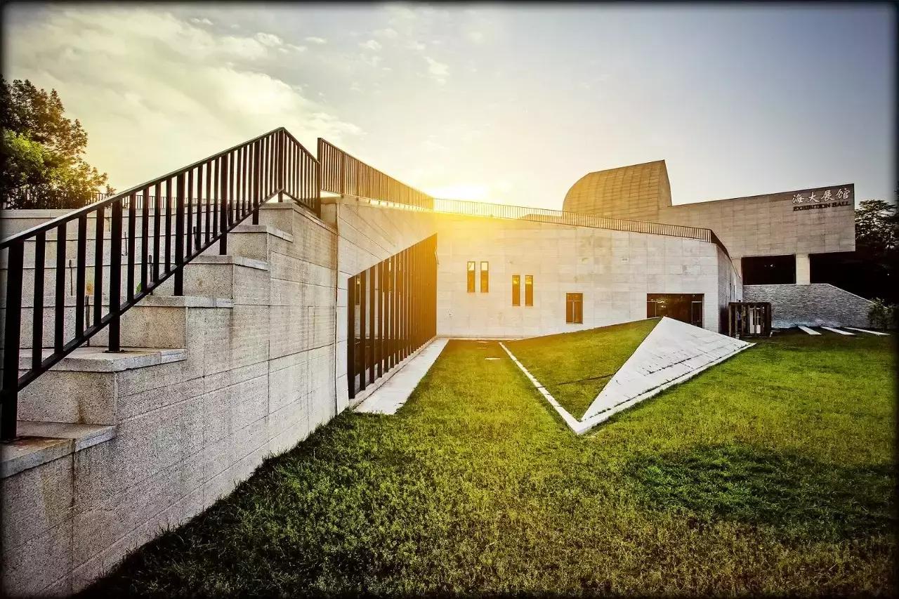 世界最新排名高校，科技巨擘的搖籃，未來教育革新之旅