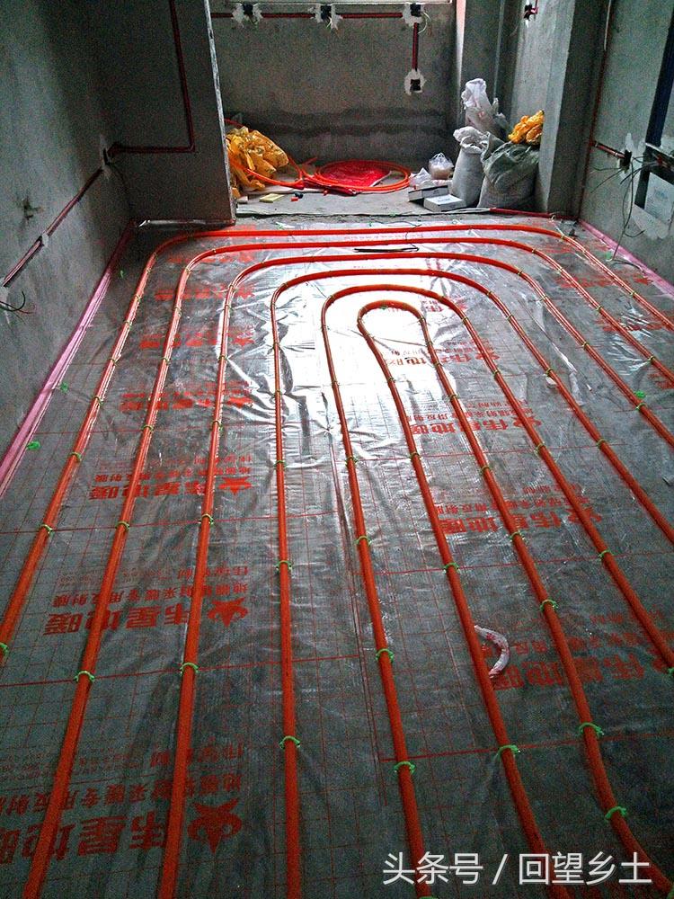 關(guān)于地暖安裝價(jià)格的觀點(diǎn)探討，全面解析裝地暖的費(fèi)用與考量因素