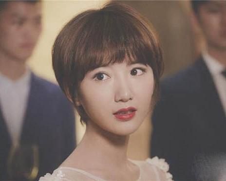 最新網(wǎng)紅短發(fā)造型詳解，時尚短發(fā)打造步驟指南與照片參考