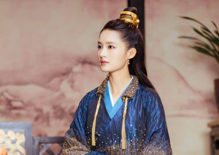 演員李齡，與自然美景的邂逅與內(nèi)心寧?kù)o之旅