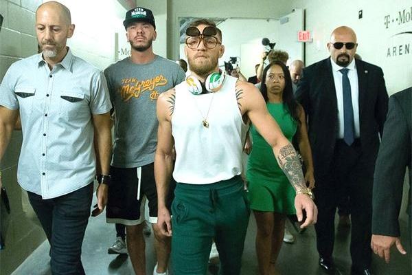 麥格雷戈最新賽事集錦，體育盛宴的激情瞬間！