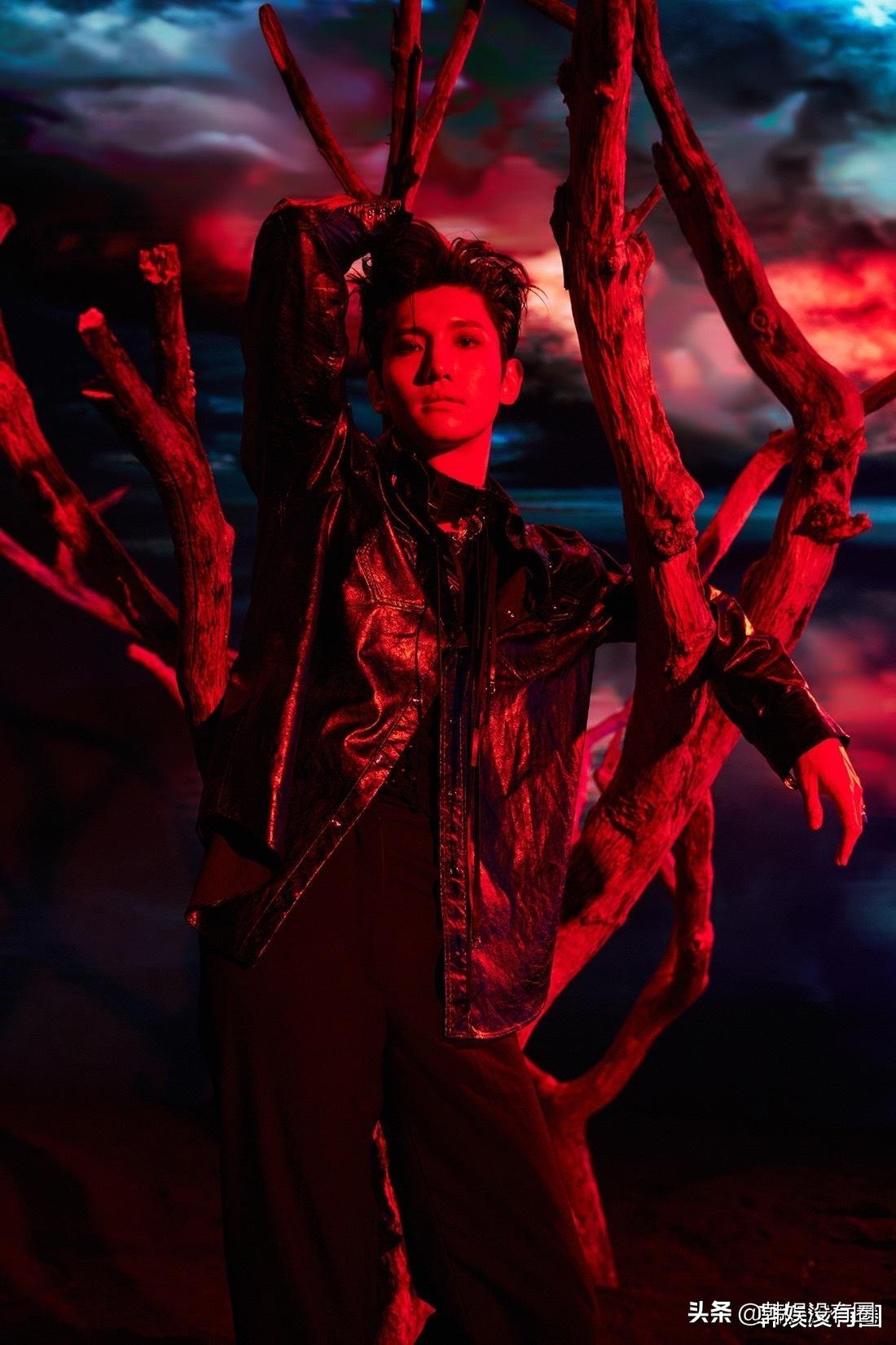 東方神起最新音樂(lè)專(zhuān)輯，音樂(lè)的力量與情感交融的盛宴