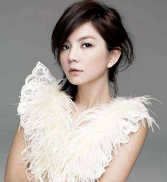 星光下的秘密，明星狐臭揭秘與香氛奇遇探秘