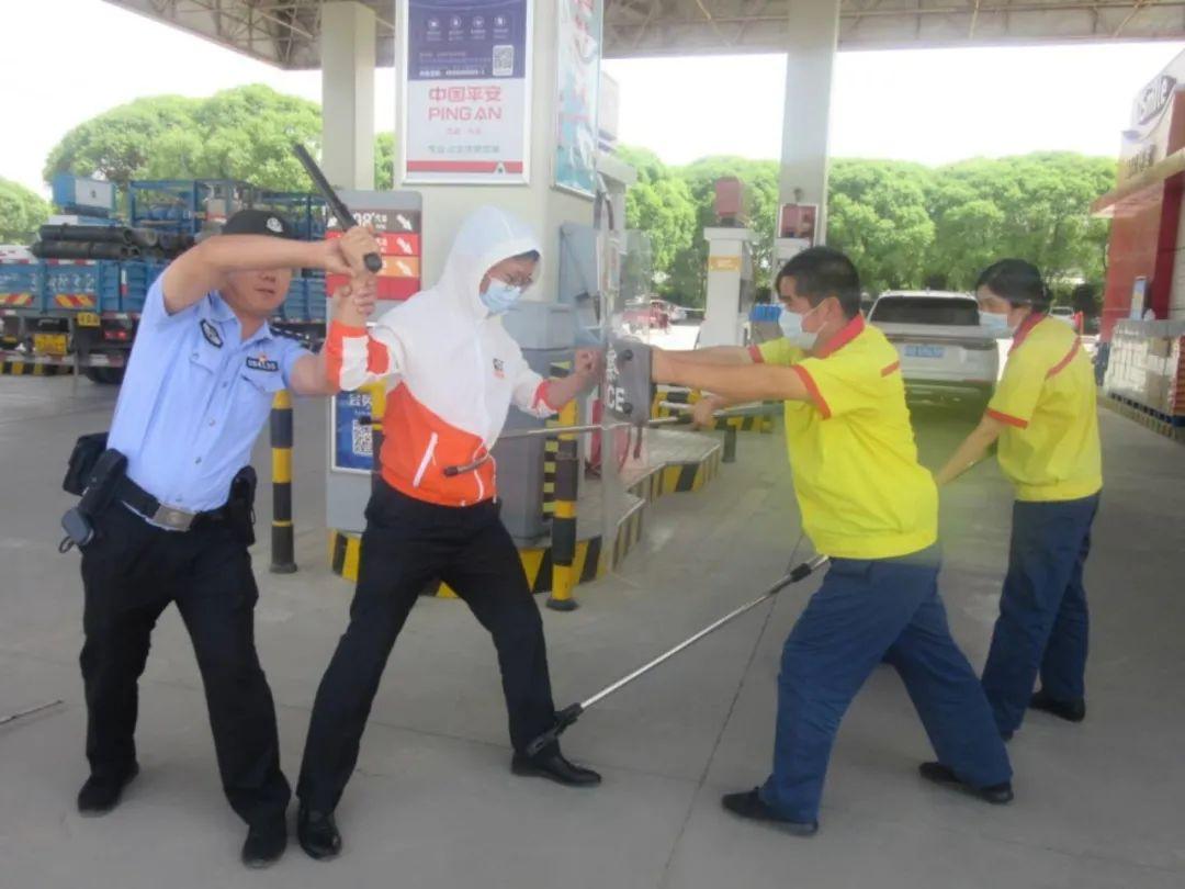 最新警用刀具，科技之光，守護(hù)安全的力量，展現(xiàn)尖端科技的力量