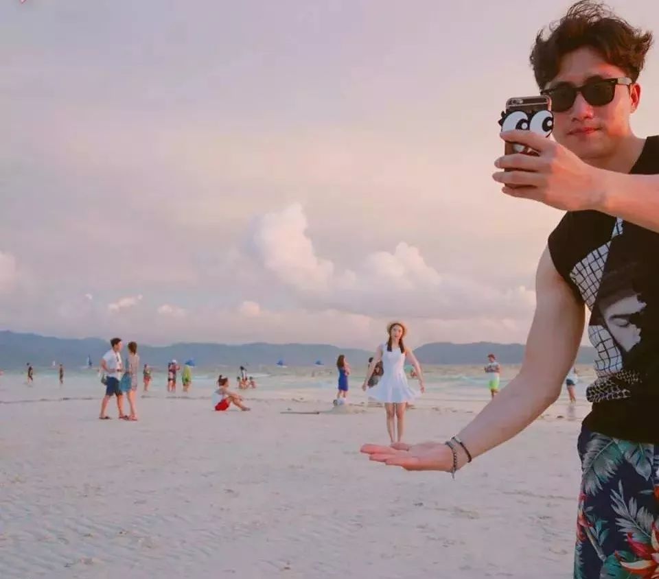 定格甜蜜時(shí)光，旅行情侶照記錄時(shí)代愛(ài)情印記