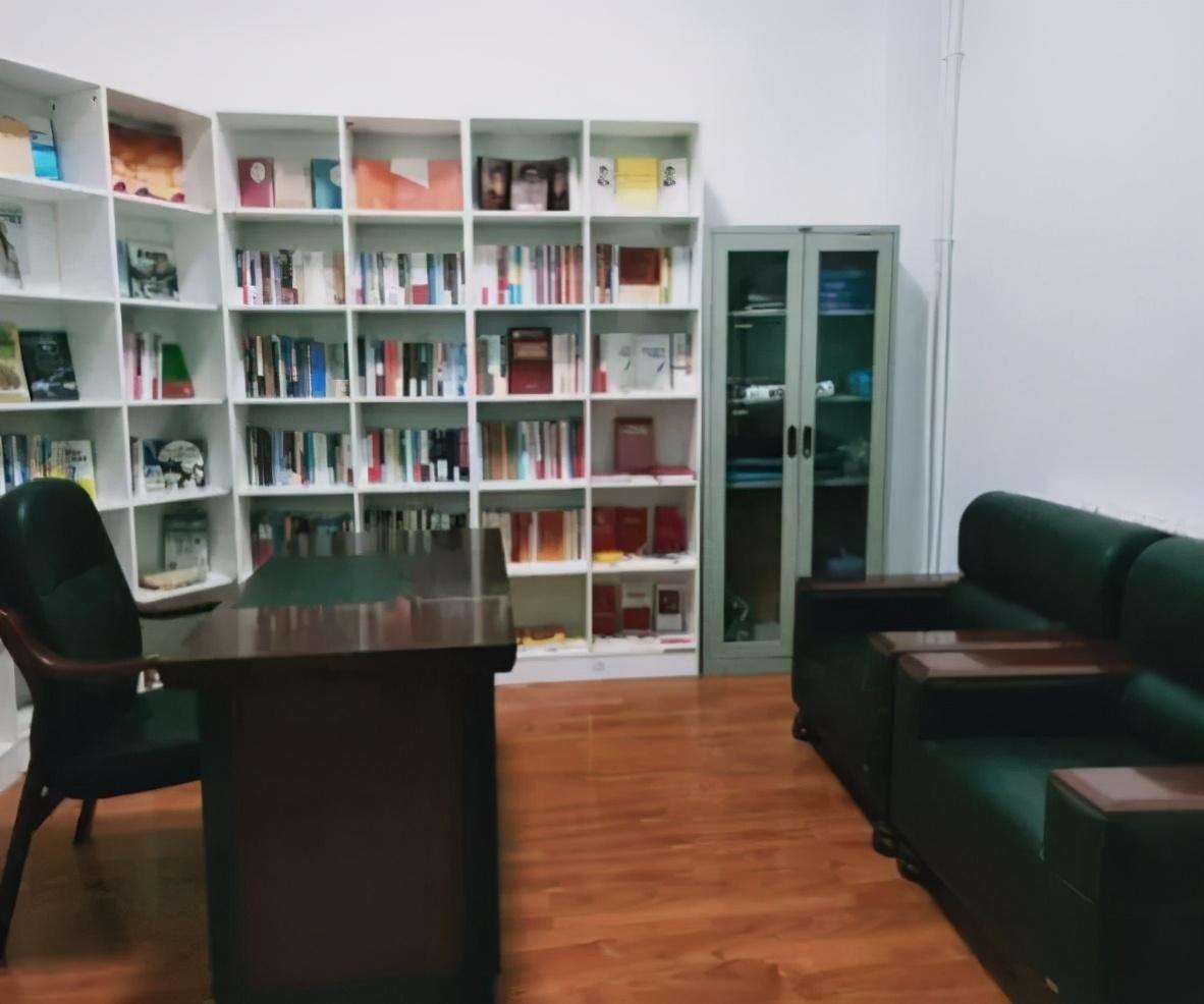 時代進步與農(nóng)業(yè)創(chuàng)新，2016年新款花椒收割機亮相