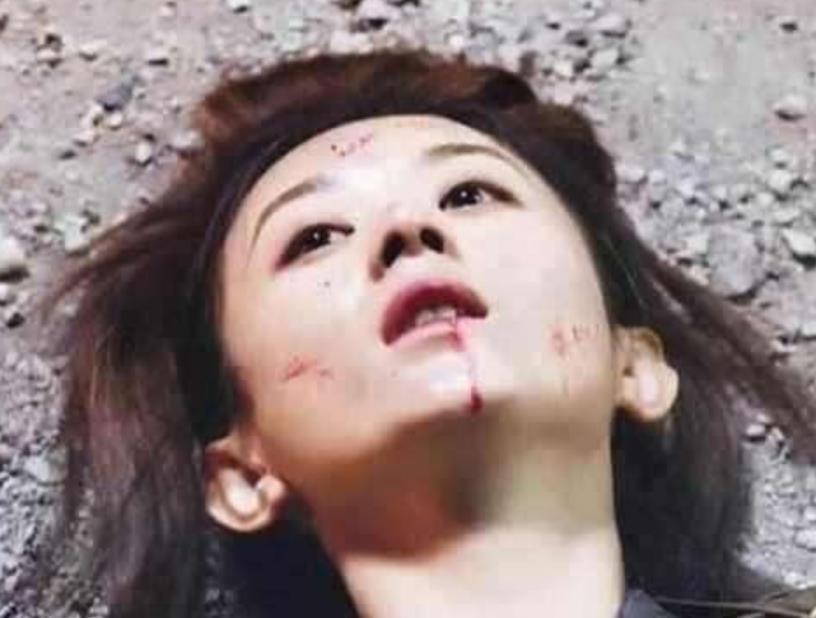 舞臺(tái)失誤到人生逆襲，演員的成長(zhǎng)與挑戰(zhàn)