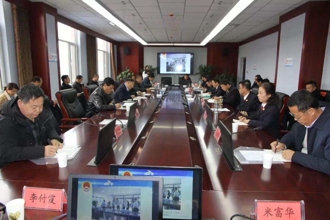 廢品回收新趨勢(shì)，小巷中的綠色奇遇之旅