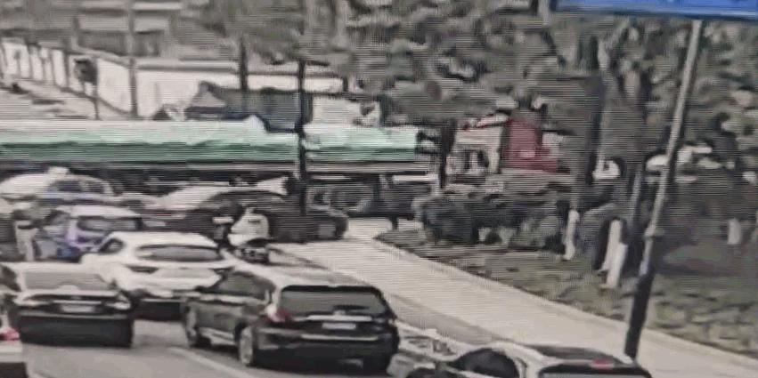 AE最新版本發(fā)布，變化的力量與自信的源泉