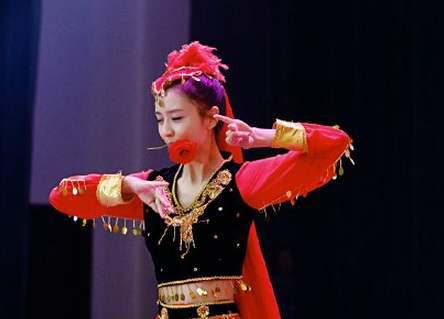 跳舞的明星，多維度的藝術(shù)展現(xiàn)力