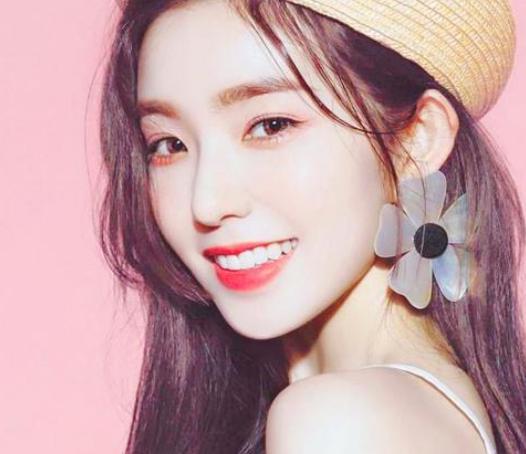 90后韓國(guó)女明星，小巷中的隱藏瑰寶與閃耀之星