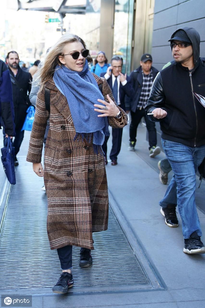 老演員舒適，演藝界的璀璨明珠，傳奇人生閃耀舞臺?