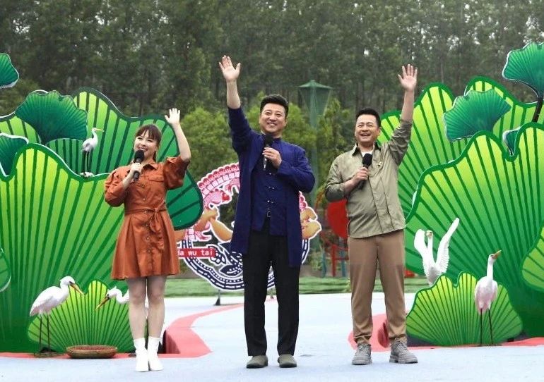 張?zhí)J葦最新客家話視頻，親情與友情的溫馨日常