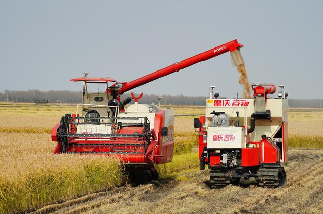 最新農(nóng)業(yè)機(jī)械探秘，小巷深處的農(nóng)業(yè)黑科技揭秘