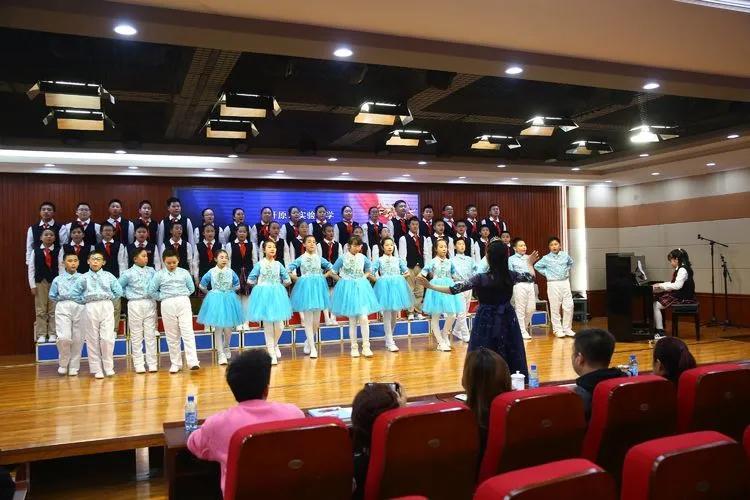 科技與藝術(shù)融合之作，智能合唱助手推薦適合合唱比賽的歌曲