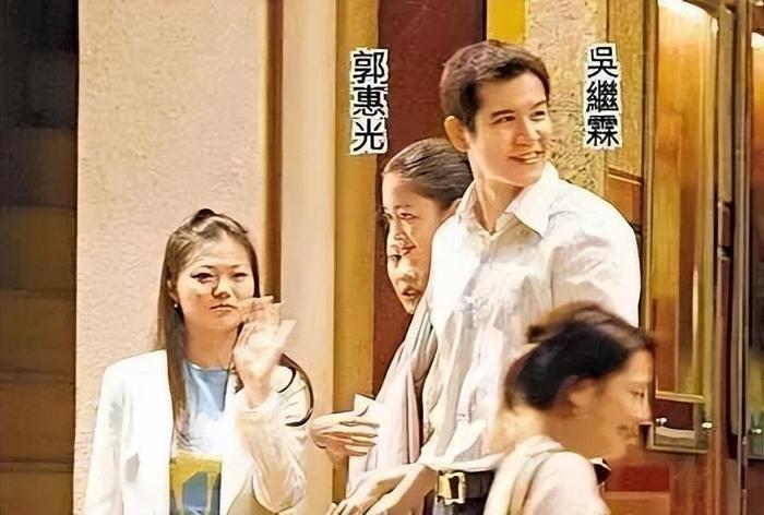 豪門寵愛，甜蜜婚姻的成長(zhǎng)勵(lì)志之旅