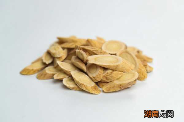 黃芪價(jià)格揭秘，黃芪價(jià)值背后的友情故事