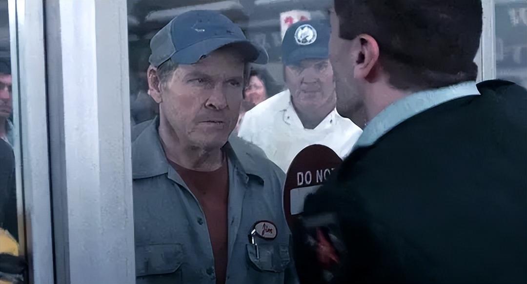 迷霧世界最新探索，自信閃耀，揭開未知面紗