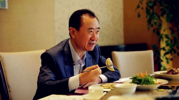 王健林引領(lǐng)科技革新，重塑生活體驗(yàn)，科技巨擘展望未來新篇章