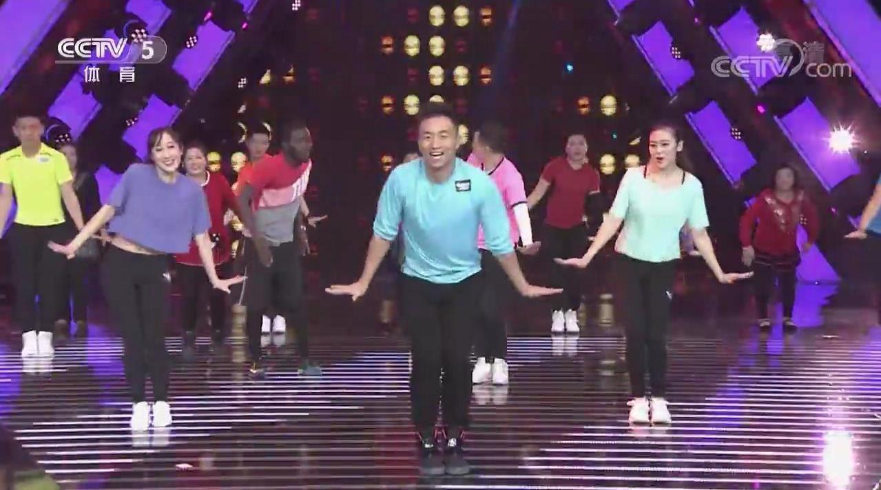 王廣成最新健身舞，小巷深處的舞動魅力