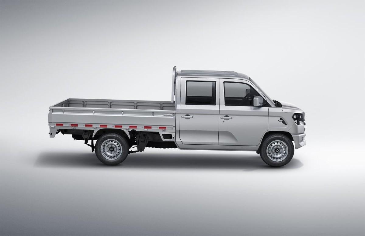 最新款長安星卡雙排，領(lǐng)略獨特風(fēng)采！