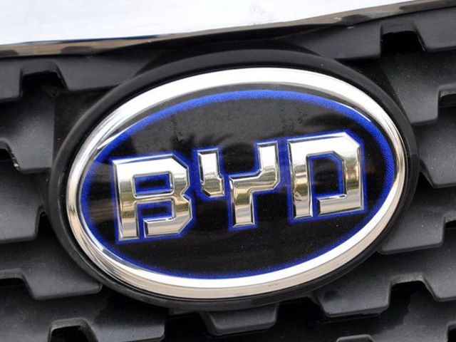 BYD最新車標(biāo)引領(lǐng)時(shí)尚潮流，獨(dú)特設(shè)計(jì)展現(xiàn)新風(fēng)向！