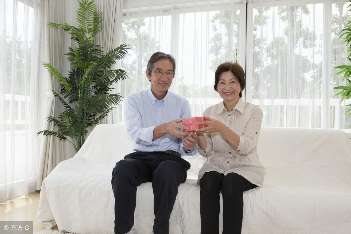 最新挖雞眼視頻，小巷深處的獨特挖雞眼之旅探索