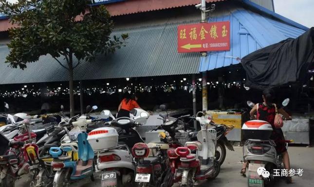 鎮(zhèn)平貼吧科技新品亮相，體驗(yàn)未來生活新紀(jì)元最新動(dòng)態(tài)