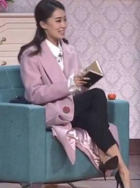 何歡最新小品，科技之光——前沿科技產(chǎn)品的震撼之旅體驗(yàn)