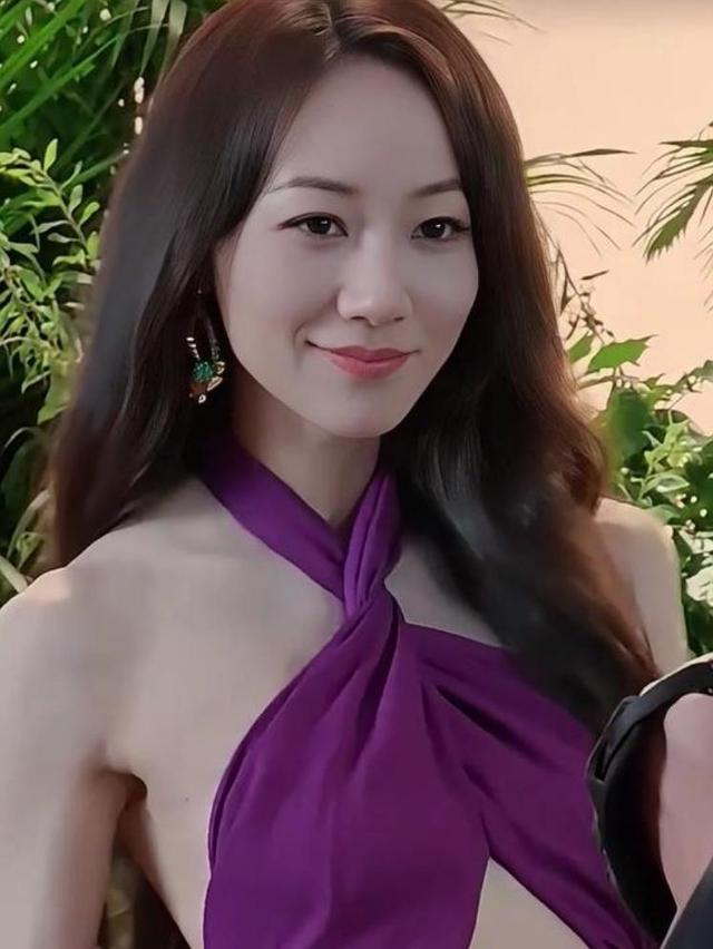 女性頭像時尚潮流演變，最新風尚與2025年流行趨勢預測