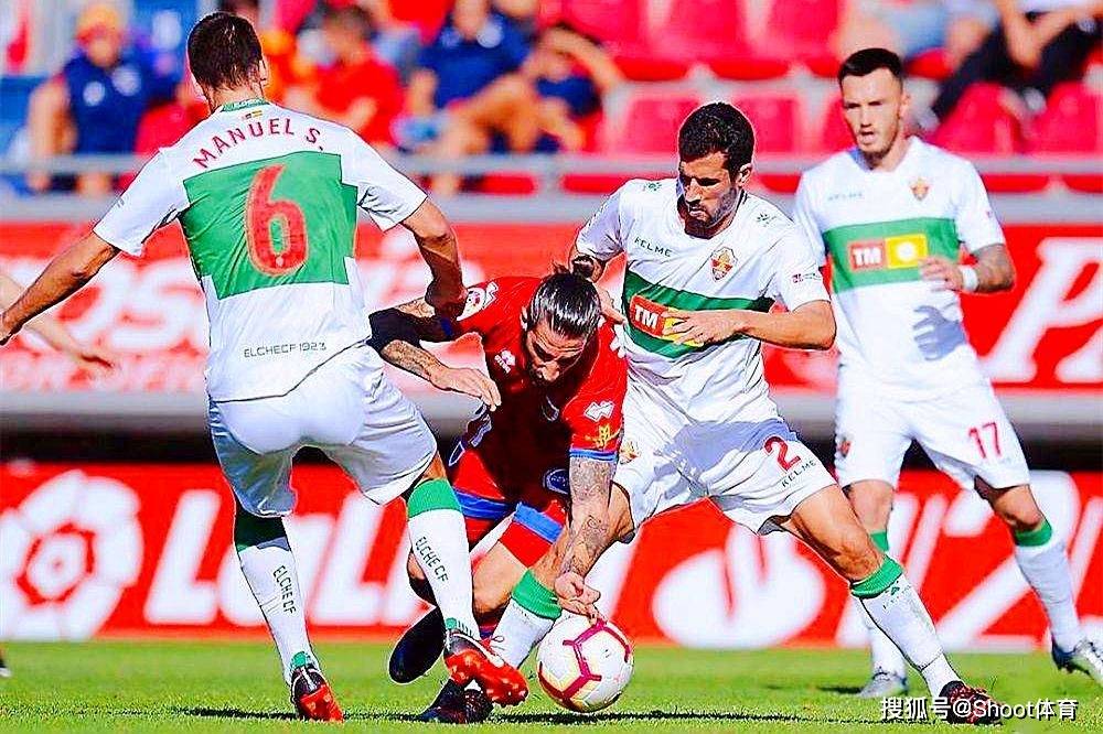 西甲賽場激戰(zhàn)正酣，熱血沸騰瞬間大揭秘！