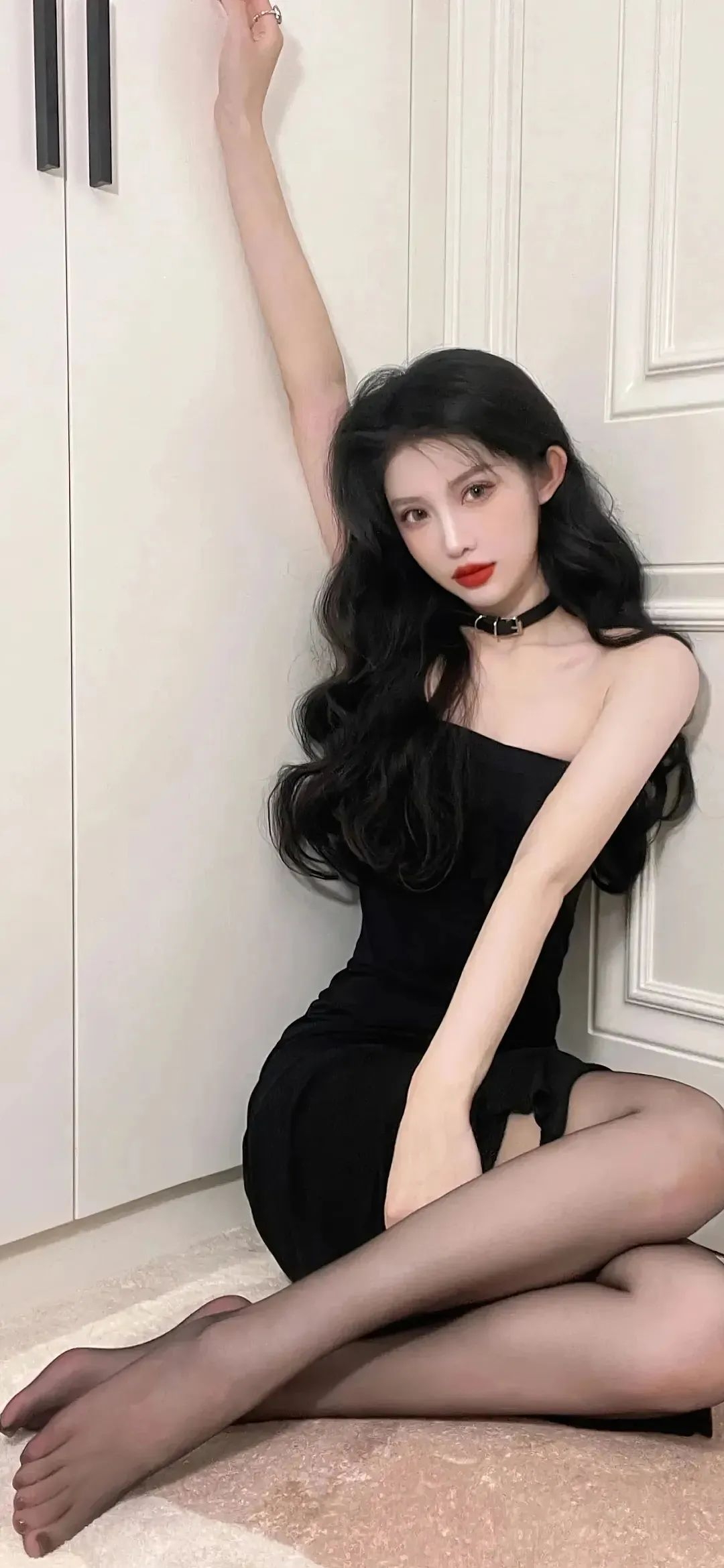 時(shí)尚美女圖片精選，最新潮流盡收眼底