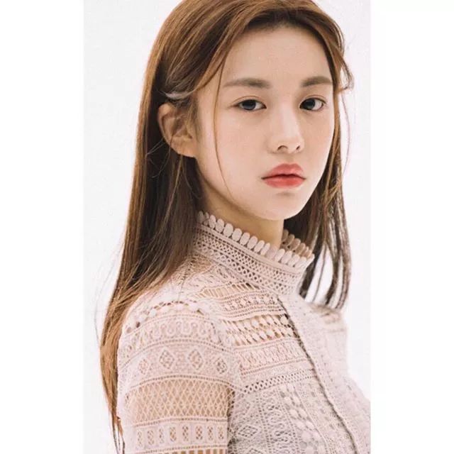 全智賢最新Instagram動(dòng)態(tài)，自然之旅探索內(nèi)心平和之美