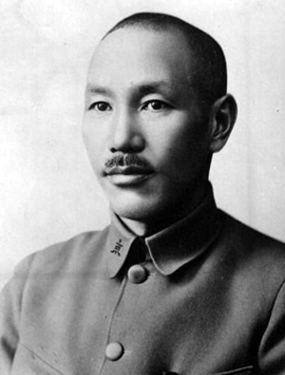 權(quán)力風(fēng)云掀起熱議風(fēng)暴，最新動(dòng)態(tài)引領(lǐng)討論潮流