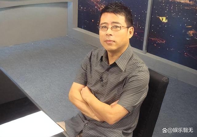 阿丘最新微博，社交媒體時(shí)代的言論自由與責(zé)任探討