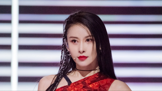 浪姐最新淘汰名單，變化中成長，自信成就輝煌之路