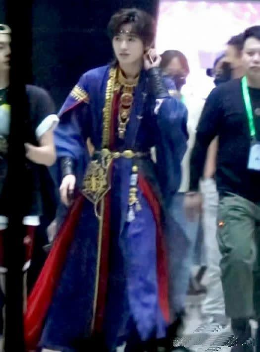 王牌最新路透照揭秘，小巷深處的獨特風(fēng)情